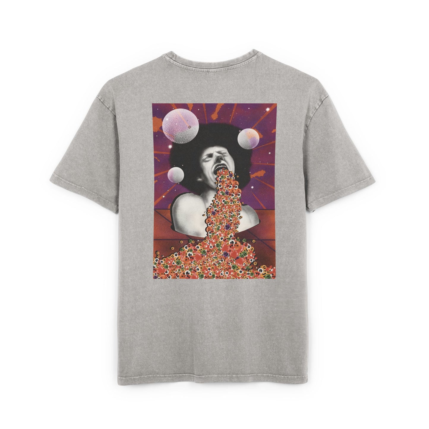 Relaxed oversized T-shirt showcasing an original surreal artwork, designed to stand out with bold graphics and contemporary streetwear style.